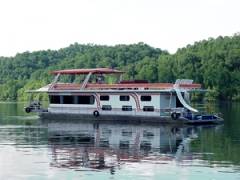 80' House Boat For Rent on Lake Dale Hollow in Kentucky