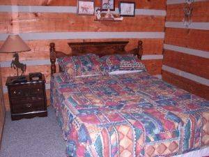 A Mountain Romance - Bedroom 