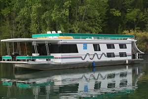 Good Times Dream Cruzin Houseboat For Rent in Dale Hollow Lake, Tennessee