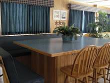Dining Area on the Star Ship II Houseboat For Rent in Dale Hollow Lake, Tennessee